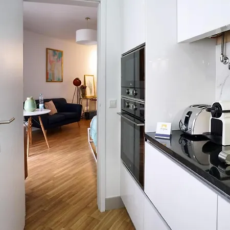 Studio75 Telheiras Appartamento